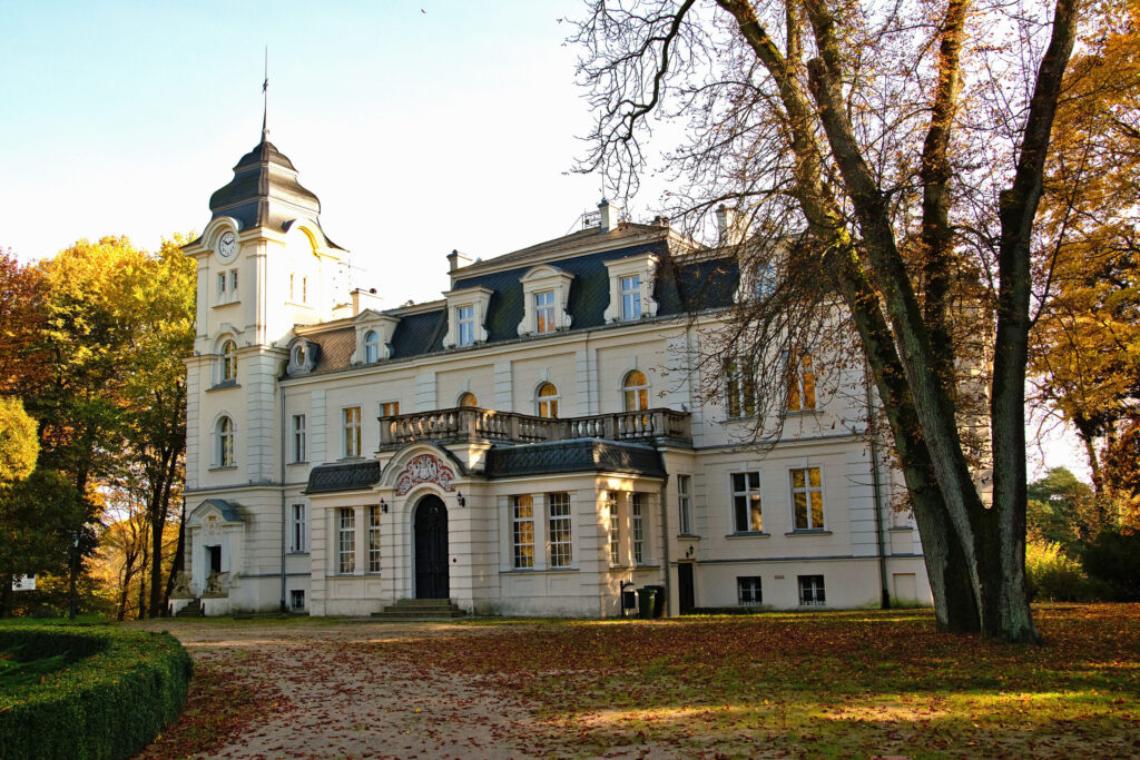 Obrzycko 001 – Pałac w Obrzycku – J. Cieślewicz