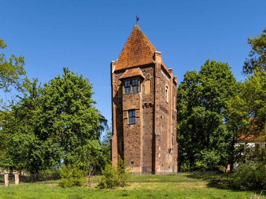 Wieża Halszki Szamotuły – fot. J. Rybicki